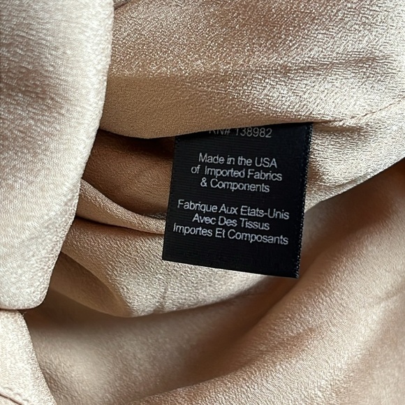 DRESS THE POPULATION NWT - VERA LACE PLUNGE NECK BLACK/WHITE MIDI DRESS- S - Picture 9 of 13